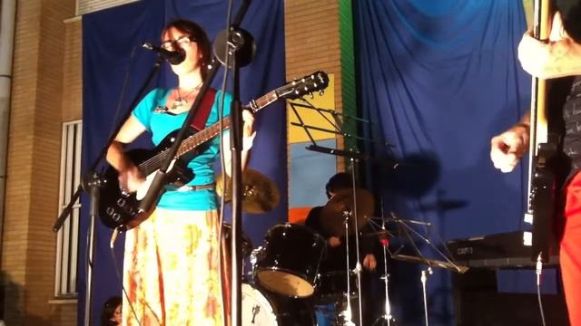 Je veux - ZAZ cover (Clausura de curso Juan de Mairena 2012) смотреть онлайн