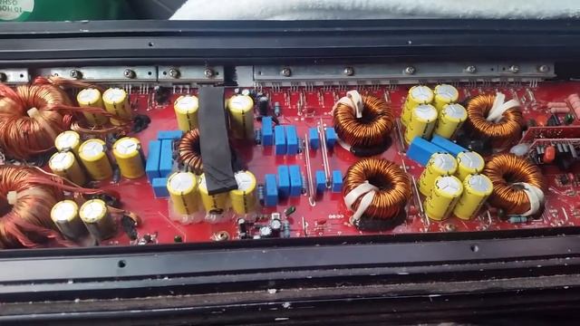 2nd Kicker ZX 2500 Blown by MISTAKENLY Wiring it to 0.25 ohm смотреть онлайн