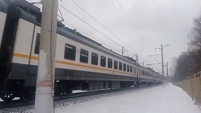 "Ноябрьская зима" Электропоезд ЭД4М-0445 ЦППК сообщением Москва - Рязань-1 смотреть онлайн