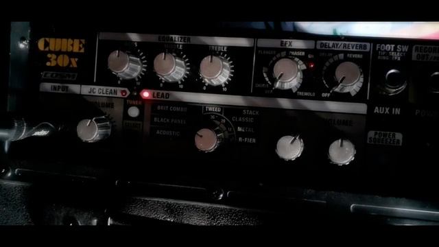 sound cek ROLAND CUBE 30X смотреть онлайн