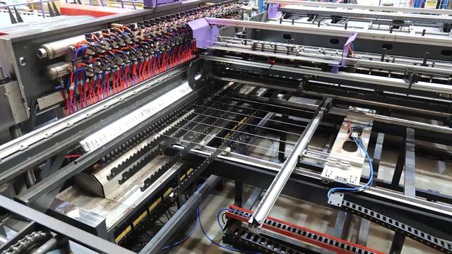 Линия сварки заборных 3D ограждений серии GWCZ3300WL-B смотреть онлайн