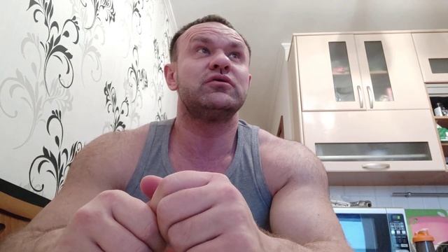 Пулемётчик против дивнича бой.