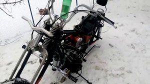 Мотоцикл Урал кастом с вилкой Springer первый пуск.