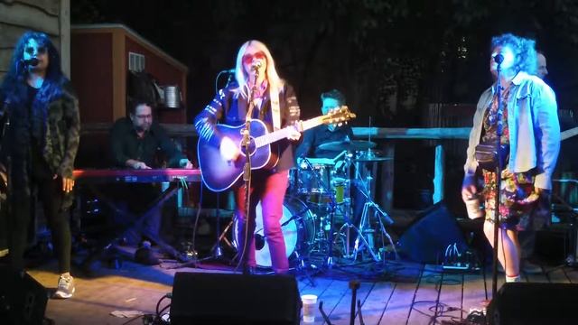 Jaimee Harris and friends - Fine - Cosmic Coffee 12/2/18 #7 смотреть онлайн
