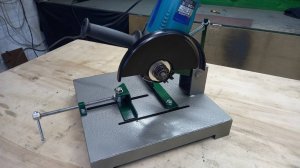 СТОЙКА ДЛЯ БОЛГАРКИ.