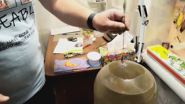 Херабуна.Бесплатная колба 55 см высотой для огрузки поплавков.