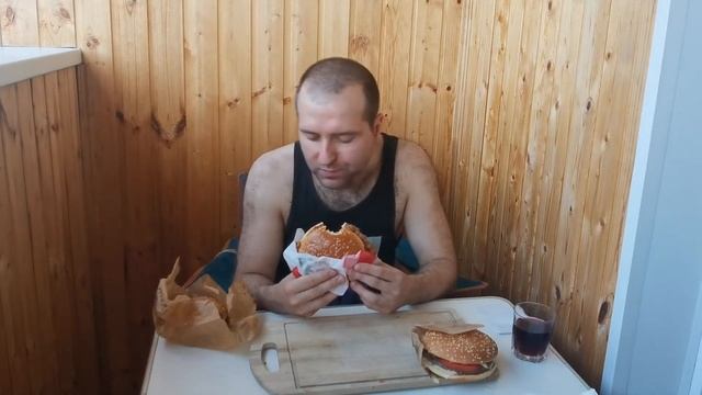 Новый Биг Спешиал - барахло? Сравниваем бывший Биг Тейсти с новинками KFC и BurgerKing. смотреть онлайн