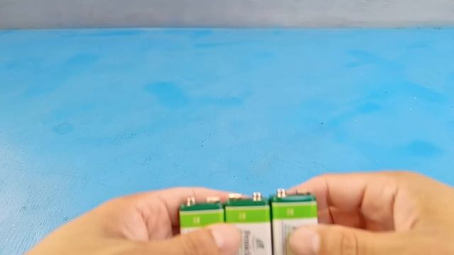 Como fazer uma máquina de solda simples para lápis em casa com lâmina | invenção prática смотреть онлайн