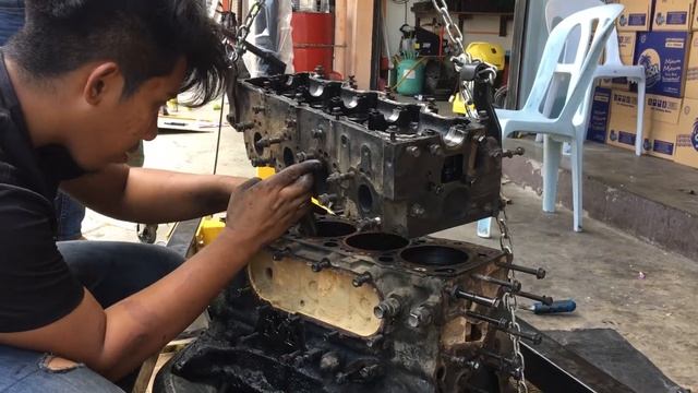Toyota Hiace 3L Engine General Overhaul Part 2 | RL Garage