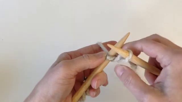 Knitted Cast On An Easy Knit Cast On Video Tutorial Short Tail Cast On Technique