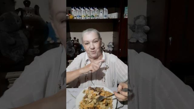 мукбанг приятного аппетита ДО - 10 -13 градусов мороза, она не заходит в дом смотреть онлайн