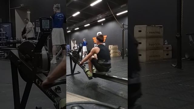 Юсупов Камиль, 537, RowErg, 10000 м смотреть онлайн