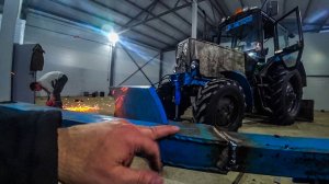 Отремонтировали отвал, переехали в новый гараж. Продолжаем чистить снег.