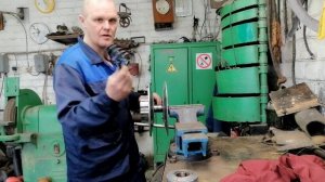 РВЁТ РЕМЕНЬ НА ВАРИАТОРЕ СНЕГОХОДА. снегоход Тайга. нашёл причину.