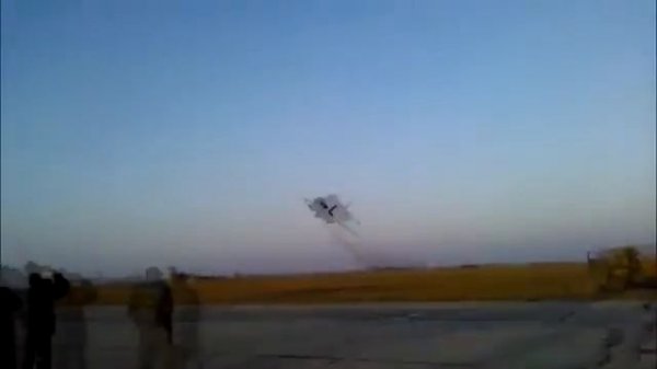 Су 24 на бреющем полёте    Su 24 at low level flight