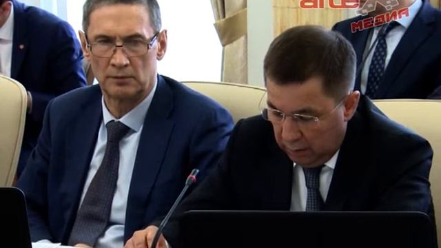 Областной бюджет направит на поддержку муниципальных мероприятий в сфере ЖКХ 338 млн рублей смотреть онлайн