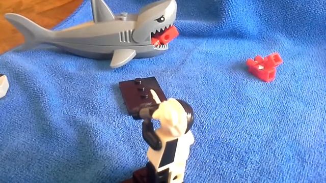 LEGO MEGALODON SHARK vs. LEGO TWO FACE!! (ft. Three Headed Water Snake) смотреть онлайн