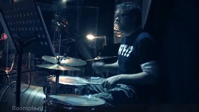 Roomple | Музыка. Style from the dark side '99 смотреть онлайн