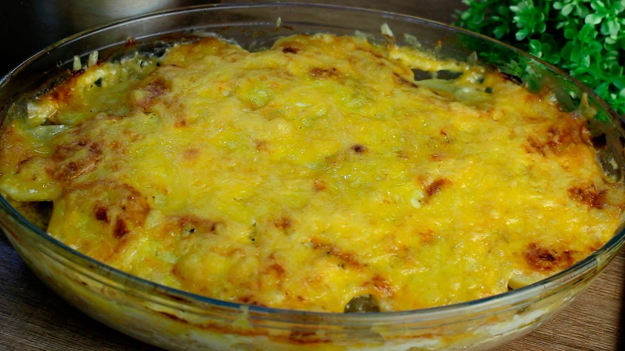 Вкусный ужин по-быстрому! Запеканка с курицей и грибами под сыром. Сочно, вкусно и просто смотреть онлайн