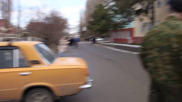 "Самооборонцы" заблокировали штаб Симферопольского погранотряда. смотреть онлайн