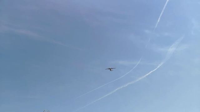 Репетиция авиа парада, Екатеринбург 07.05.2020 смотреть онлайн