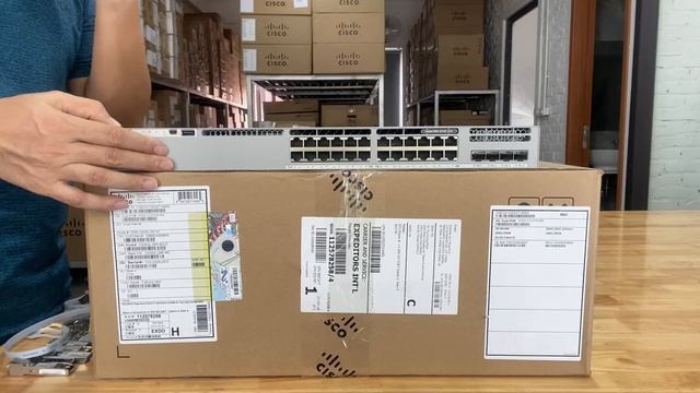 Giới thiệu switch Cisco Catalyst C9300L-24P-4G-E | Cisco 9300L Series Switches | Video Review смотреть онлайн