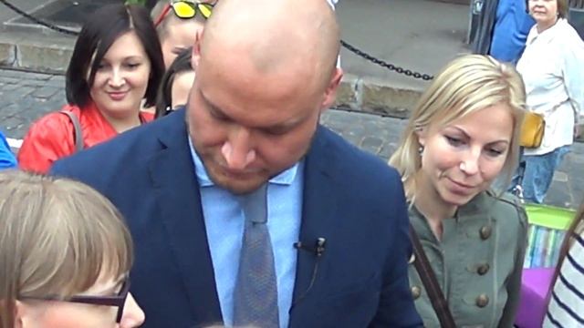 Смольный на Красной Площади смотреть онлайн