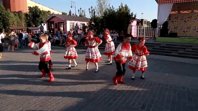 Подплясочка смотреть онлайн
