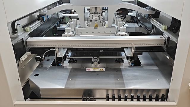 Автоматический принтер для трафаретной печати GKG GSE смотреть онлайн