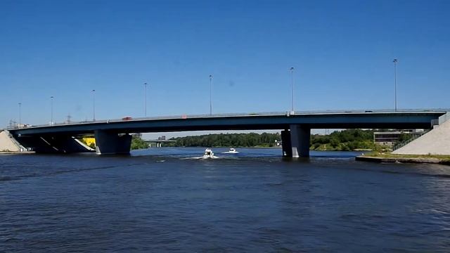 Выходим из Северного речного порта. смотреть онлайн