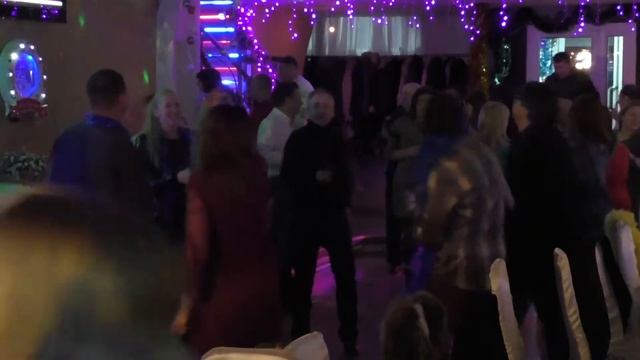 Копия видео "Встреча Нового года 2017 в кафе "Флёр"" смотреть онлайн