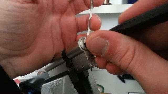 Lockpicking Bricard Chiffral S 2 (2) смотреть онлайн