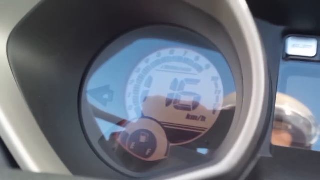 Yamaha x-max 125 2015 acceleration смотреть онлайн
