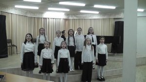 Муз. Д. Тухманова, сл. Ю. Энтина «Колокольчик мой хрустальный». Исп. Анс. хор. отделения 2-3 классы