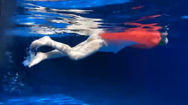 BebiJoy™ Mambobaby Swim Trainer смотреть онлайн