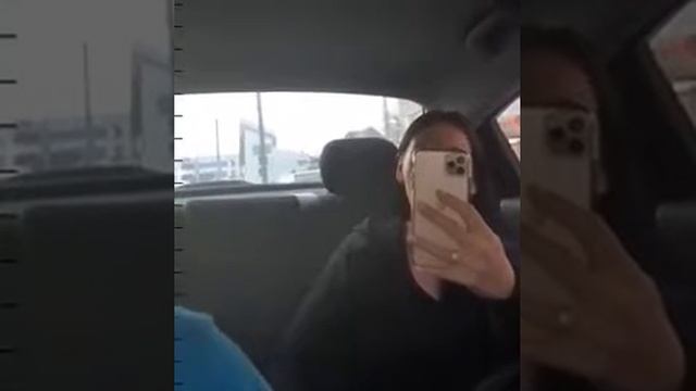 ВАЛЮТНАЯ ПРОСТИТУТКА ХОЧЕТ КИНУТЬ ВОДИТЕЛЯ ЯНДЕКС ТАКСИ, УНИЖАЕТ И ОСКОРБЛЯЕТ, КИДАЛА И АМСТЕРДАМА смотреть онлайн