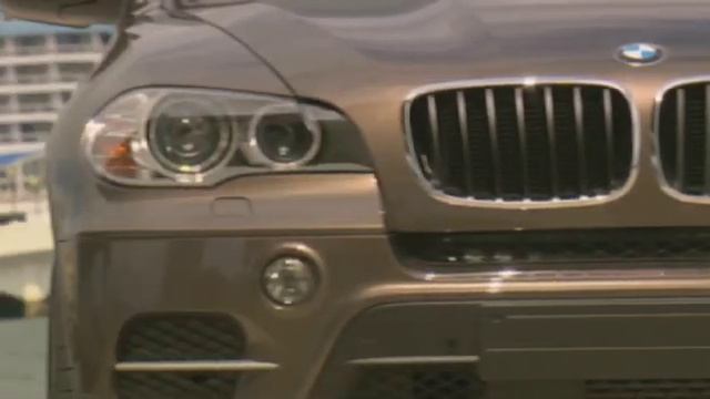 全新改款 BMW X5 xDrive35i 影片 - Mobile01 смотреть онлайн