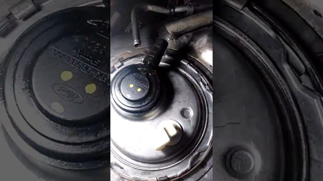 JAGUAR XJR supercharged inline 6 fuel pump replacement pt.1 смотреть онлайн