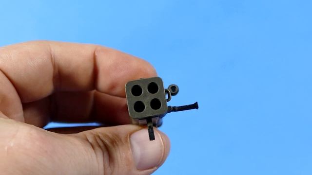 Mezco ONE:12 Harley Quinn Playing For Keeps Edition Action Figure Review