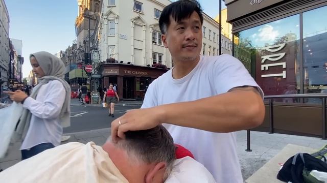 Helping BIG BENNY Free Chair Massage P2 - Pay It Forward - Tao Chi Kai #asmr #massage #master смотреть онлайн