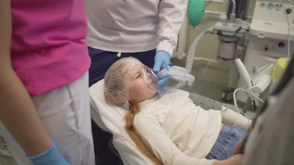 Детское стоматологическое лечение во сне под наркозом в грамотной стоматологии «Стомус»