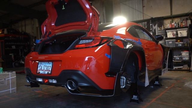 BUILDING A PANDEM TOYOTA GR-86 | PART 2 ( FITTING THE WIDEBODY + STARLIGHT HEADLINER ) смотреть онлайн