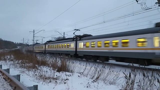 Электропоезд ЭП2Д-0099 ЦППК станция Яхрома 18.12.2021 смотреть онлайн