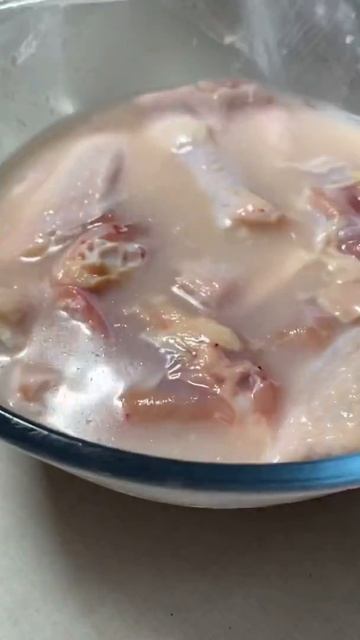 КРЫЛЫШКИ KFC #крылышкиkfc #shorts смотреть онлайн