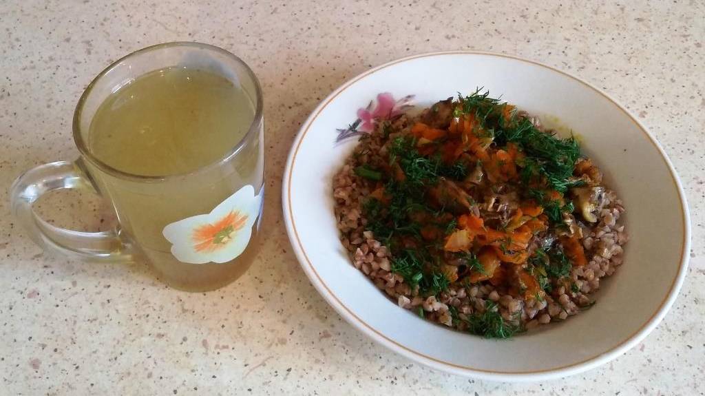 Куриные сердечки с овощами и гречневой кашей смотреть онлайн