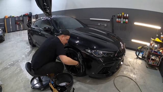 2024 M8 Competition Exterior Bath смотреть онлайн