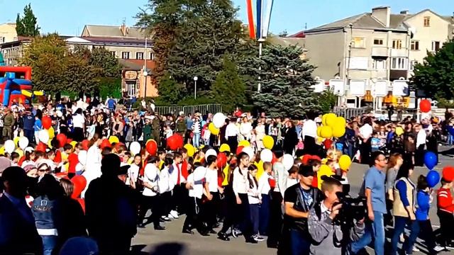 Шествие на Красной Площади. Моздок. День Города. 6.10.2018 смотреть онлайн
