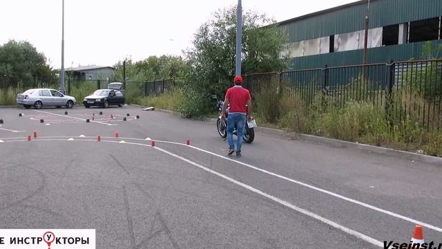 Экзамен на категорию А. Инструктор объясняет упражнение на мотоцикле. Exercise bike смотреть онлайн