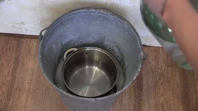 Этот СПОСОБ очистит сильно загрязненные КАСТРЮЛИ, отмоет НАГАР, ЖИР, ГРЯЗЬ смотреть онлайн