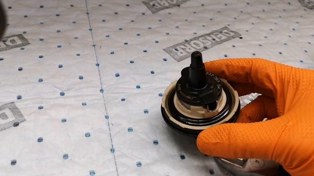 BMW F11 535XD Tankdeckel Verliersicherung Halteband gerissen | TÜV-Mangel beheben für 3 € смотреть онлайн